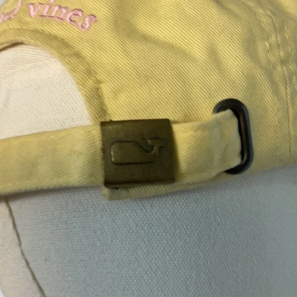 Vineyard Vines baseball cap w/whale logo